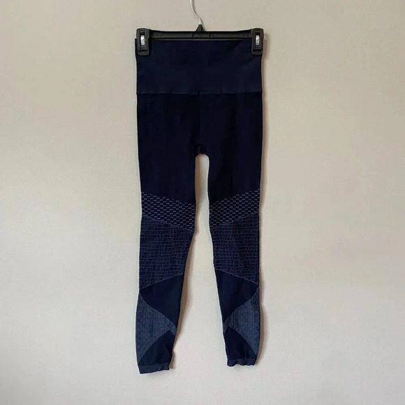 NWT SPANX Women's Size Small Look At Me Now Seamless Moto Leggings Indigo Sky - Picture 10 of 16